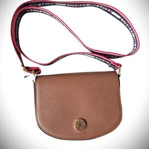 Tommy Hilfiger Womens Crossbody Brown purse TH Logo NWT - Gold Li Flap
